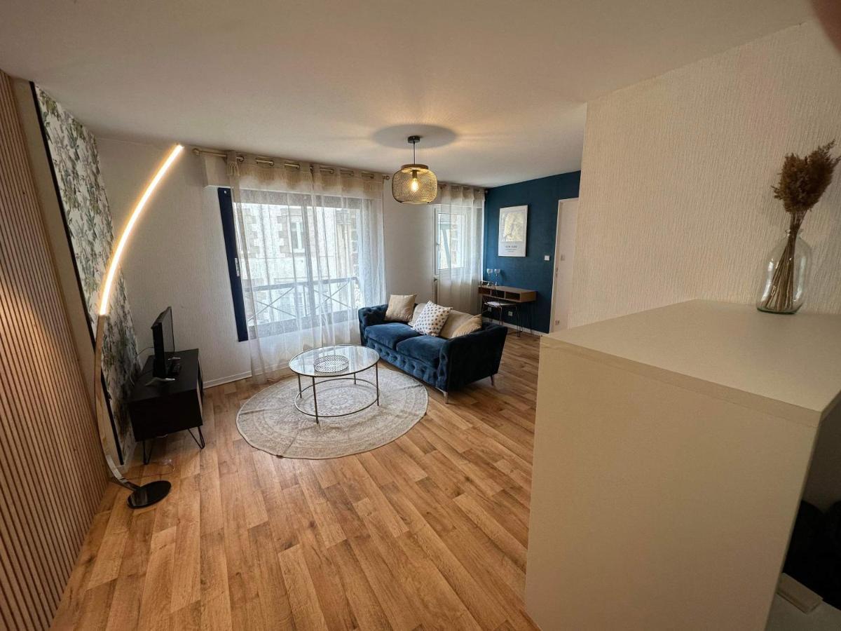 Le Crystal, Spacieux T2 En Plein Centre Historique 瓦讷 外观 照片